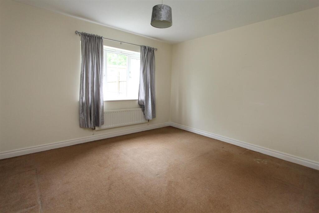 Bedroom.JPG