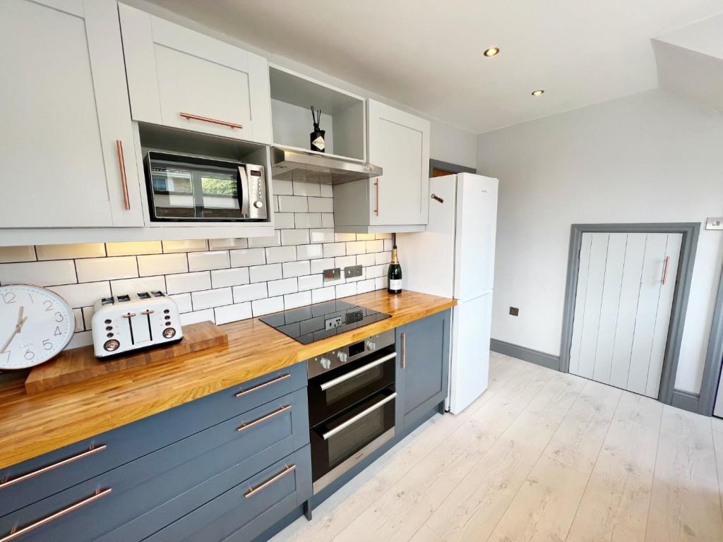 Kitchen 3.jpg