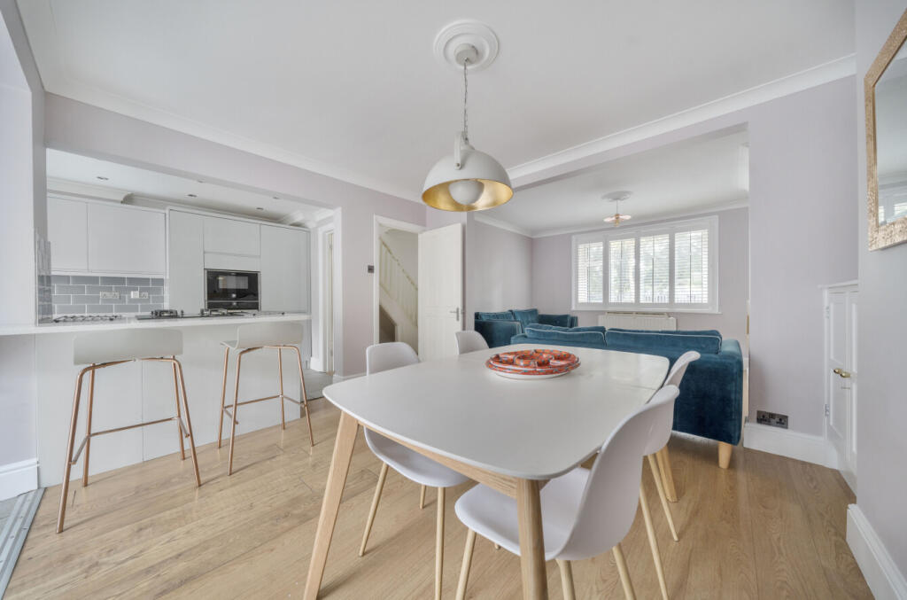 1298329-20-682f23...