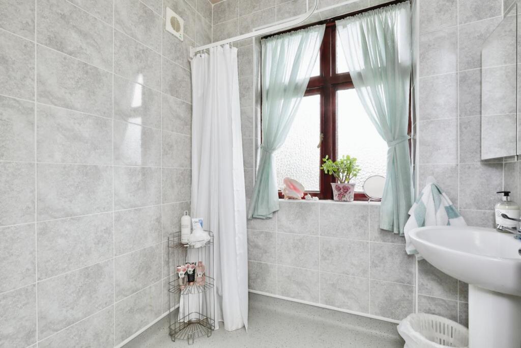 WET ROOM
