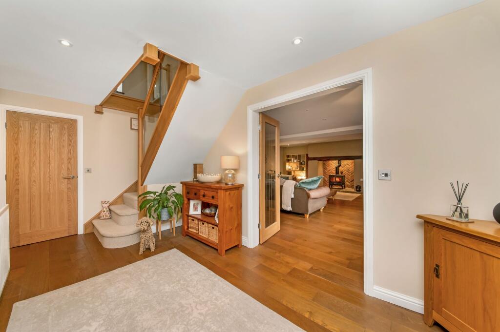 ENTRANCE HALLWAY