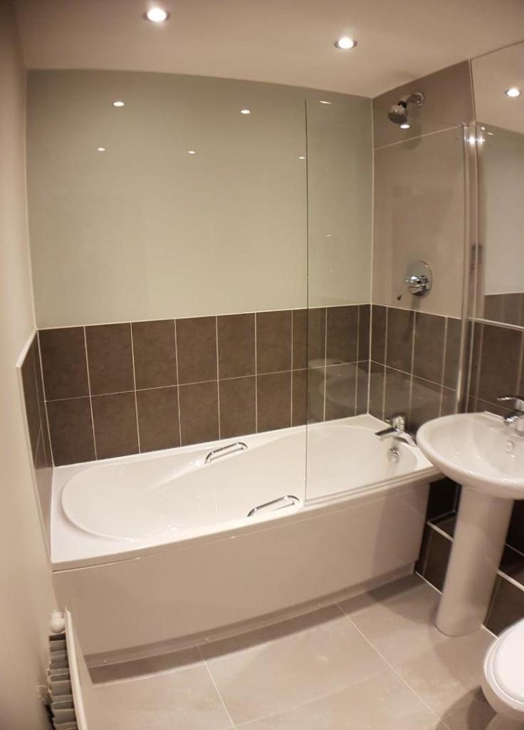 bathroom 2.jpg