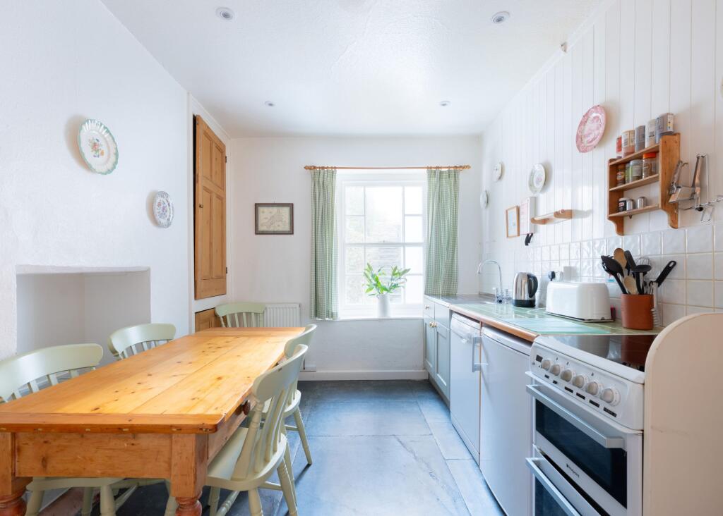 67f8df2304c0b_Fore Street 75-21