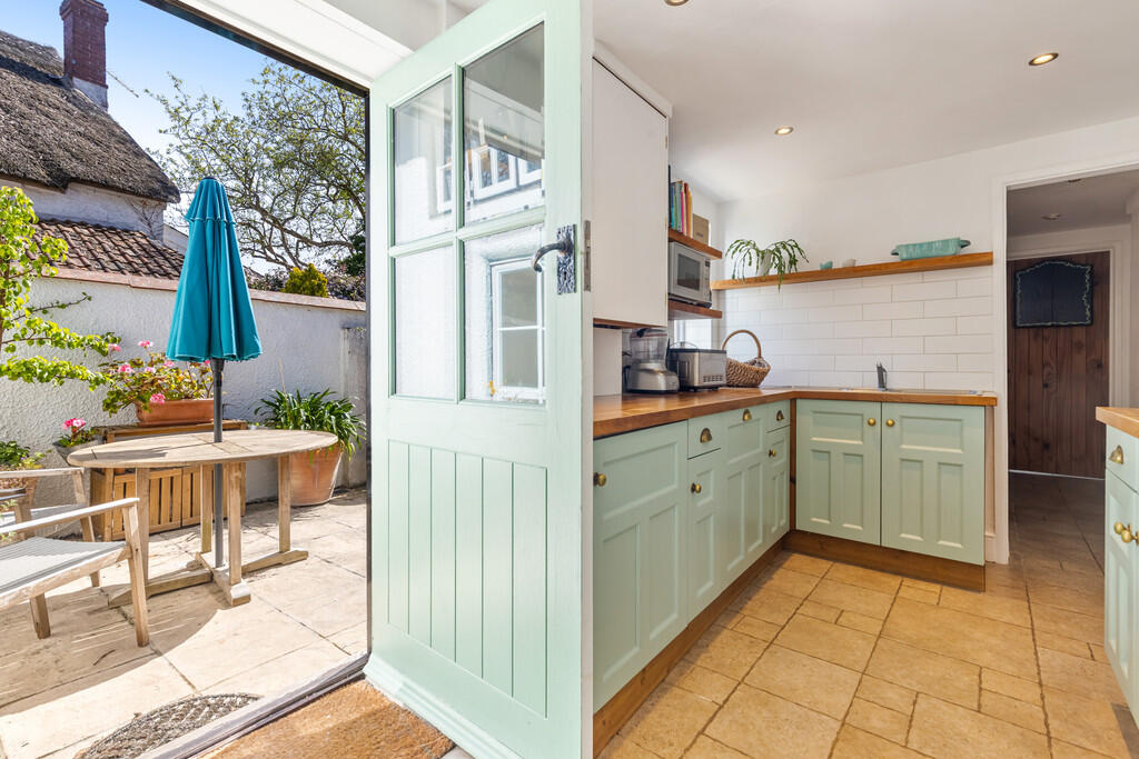 Second Kitchen