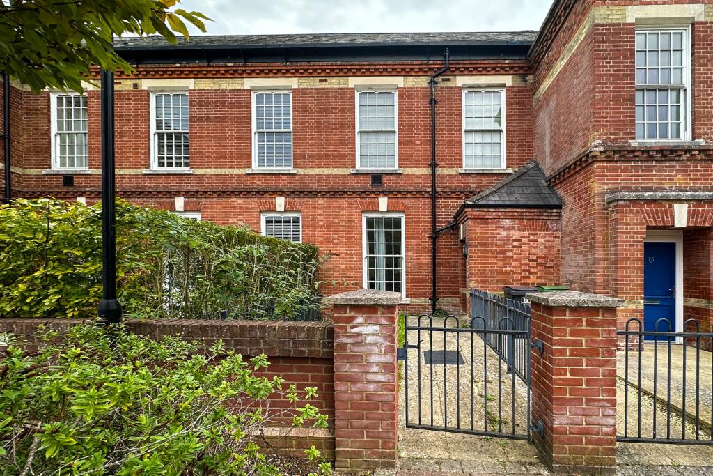 11 Canadian Way, Basingstoke, Hampshire, RG24 9RE