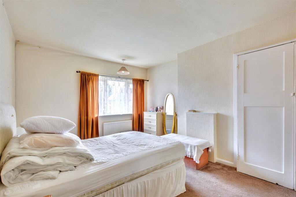 Bedroom One_1.jpeg