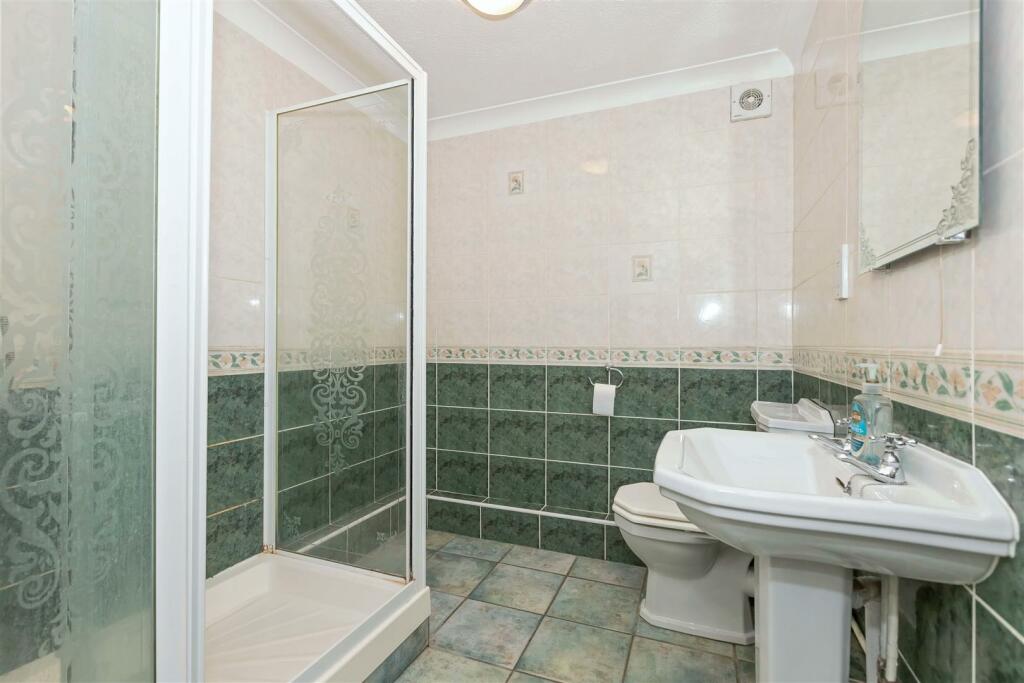 Queensborough Court_14.jpg