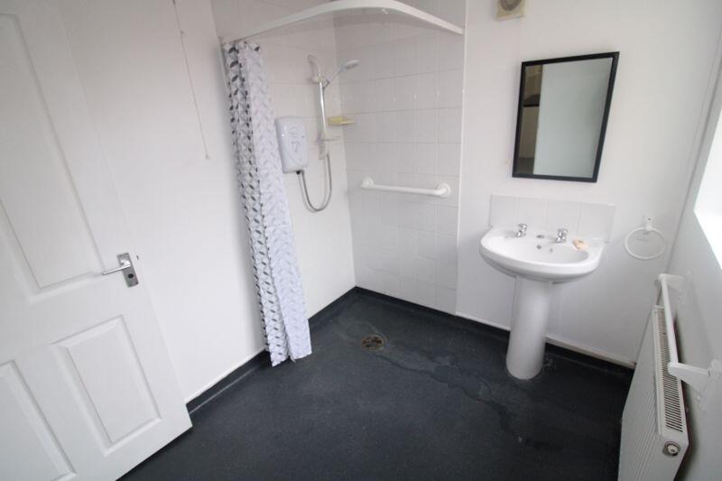 Shower wet room
