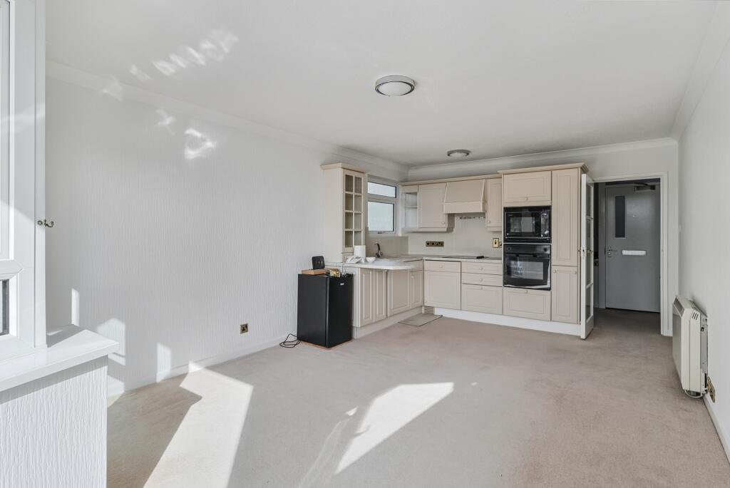 Flat 10, Sandford House, 151 Mudeford Lane, Christchurch, Bournemouth, BH23 3HR