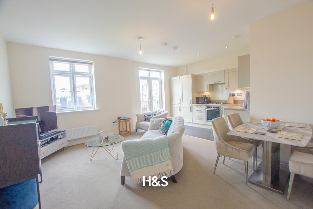 Abbotsbury Court - lounge kitchen