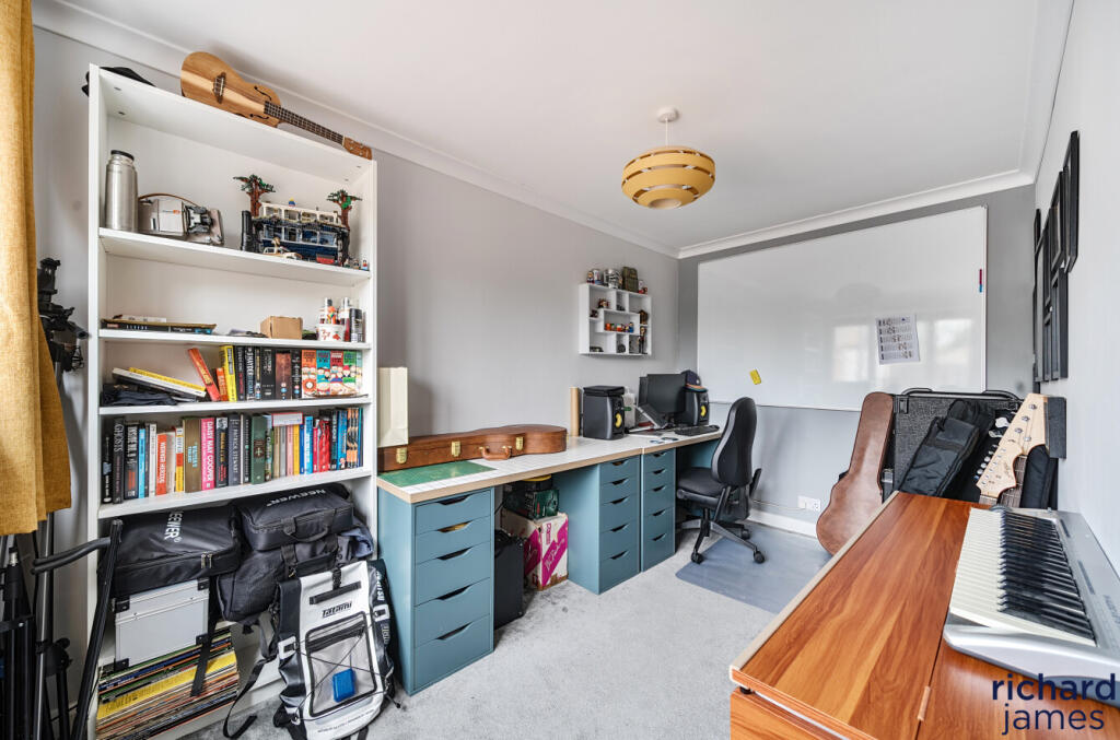 8d70bbb835f14807a201907575dc9239