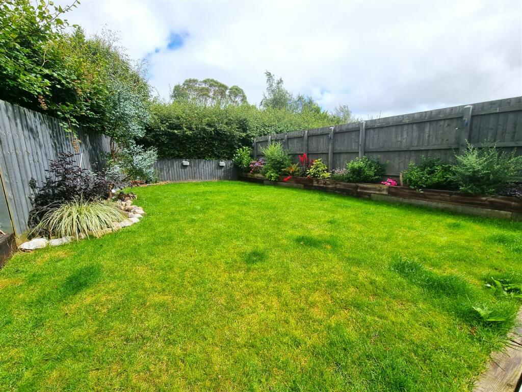 Rear Garden 1.jpg