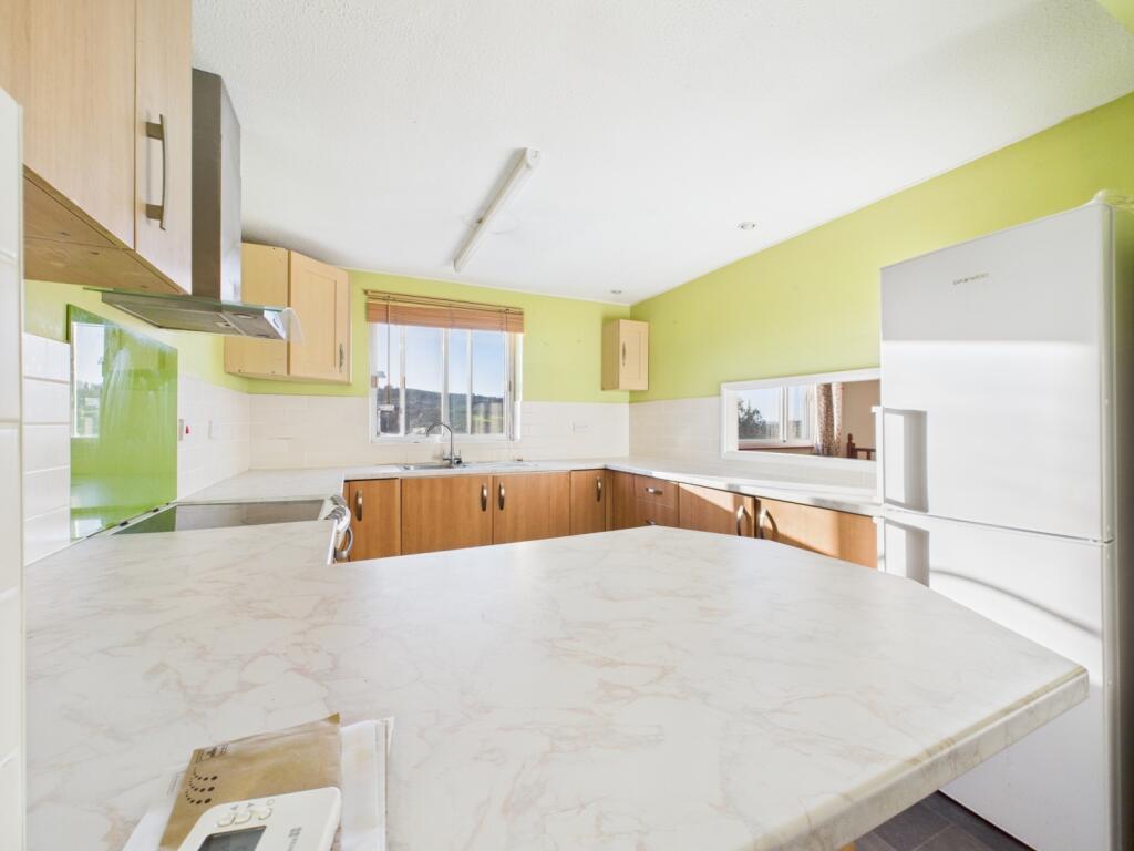 CAM01721G0-PR0105-STILL005