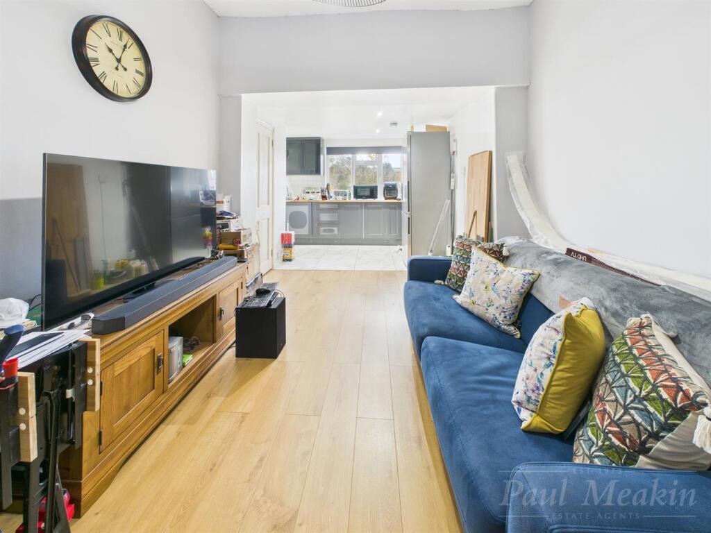 Kitchen/ Reception Room