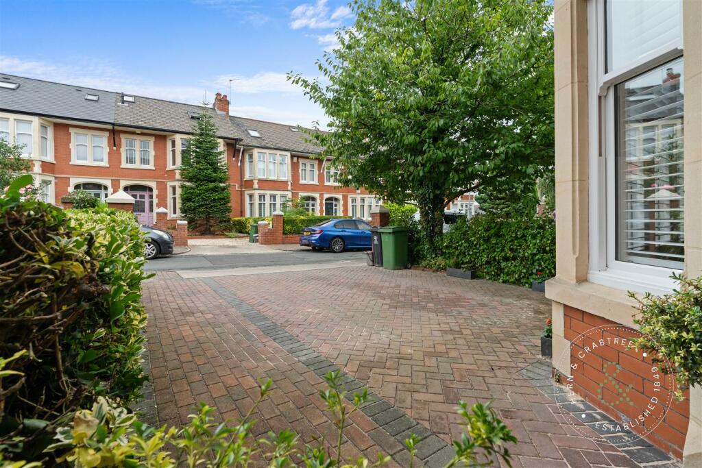 Ullswater Avenue, Cyncoed, Hern Crabtree (4).jpg