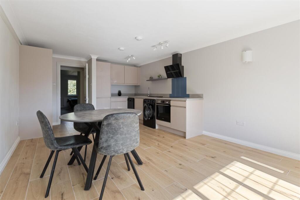 Kitchen / Living