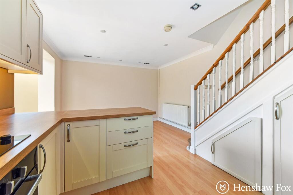 Ph12_6082648 - Copy.jpg