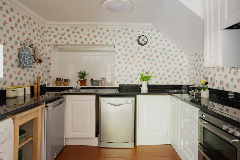 283249 - All Saints House, High Street, Stoke F...