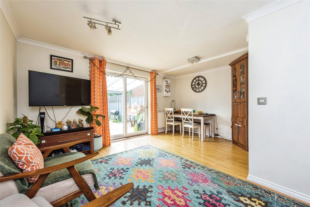Living/Dining Room