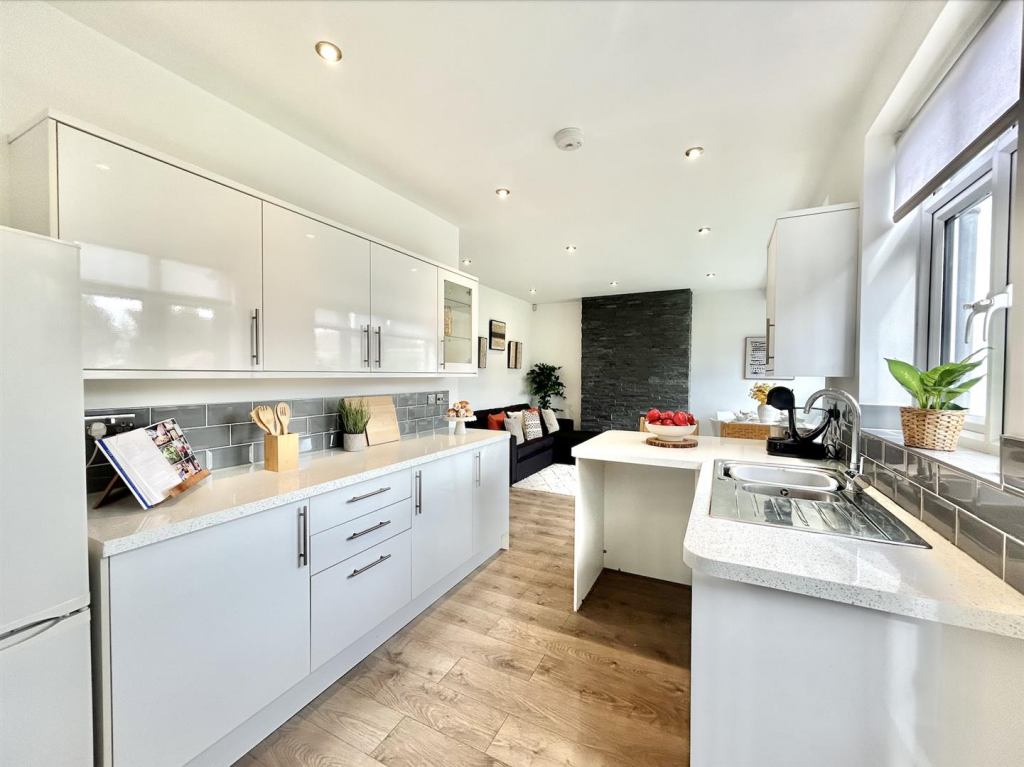 Screenshot 2025-03-21 at 17.21.14.png