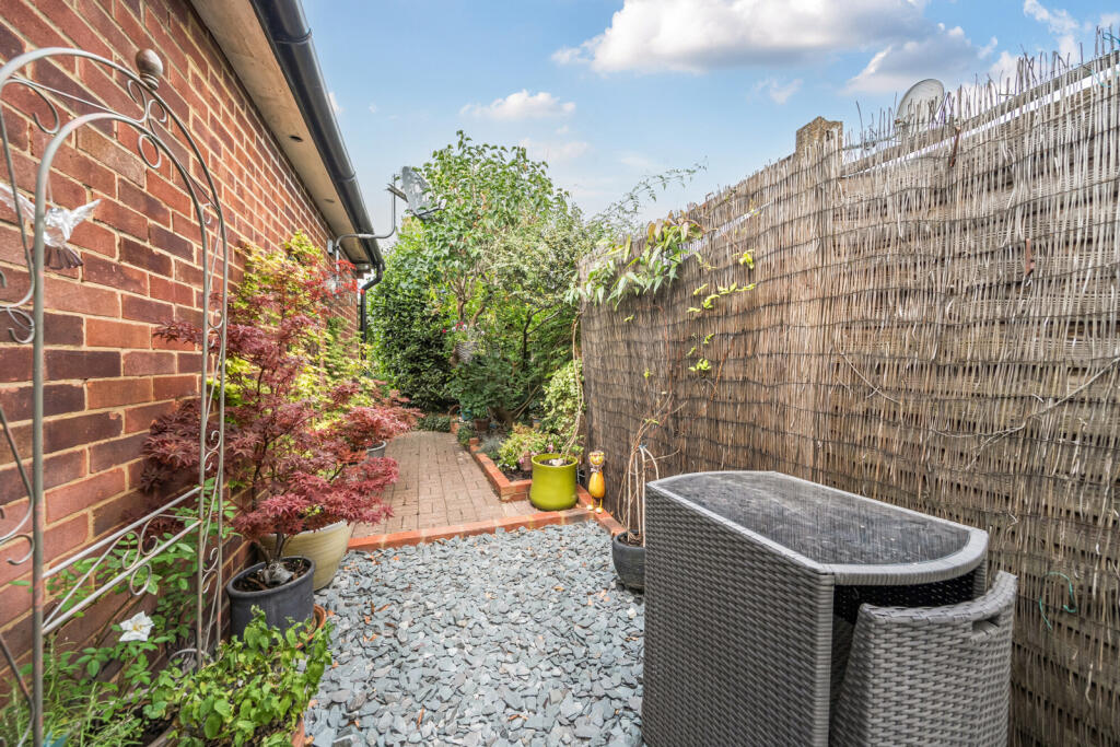 1343217-3-68a7499...