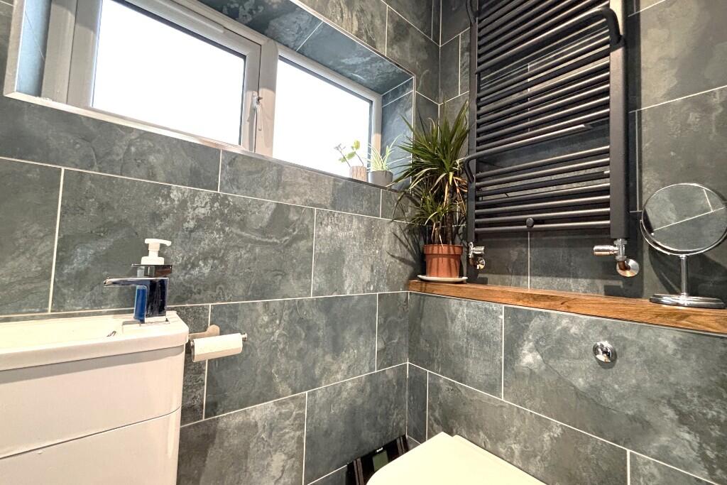 Cloaks/Utility Room