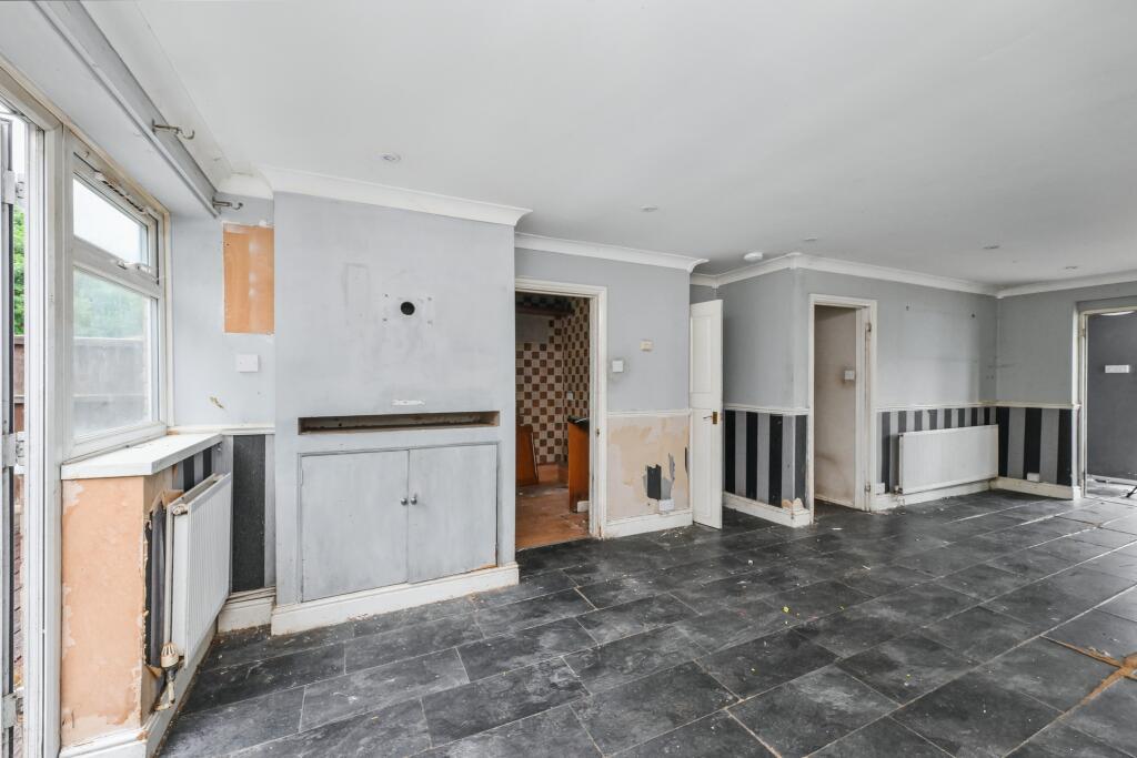 14 Westmeade Close, Cheshunt, Waltham Cross, EN7 6JP