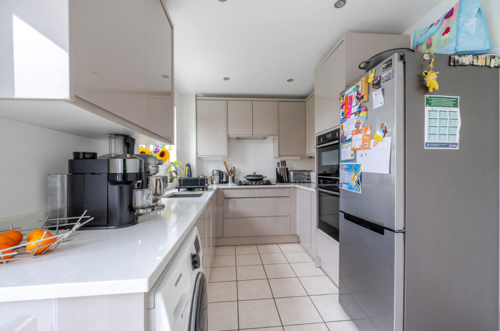 1327400-10-687f8a...