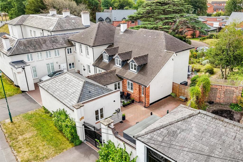 DJI_20250822101800_0057_D-DJI_20250822101801_0061_