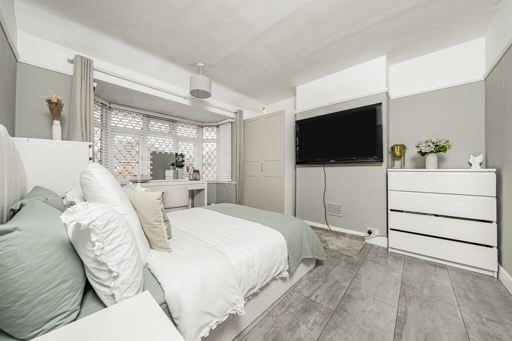 Photo Oct 08 2025...