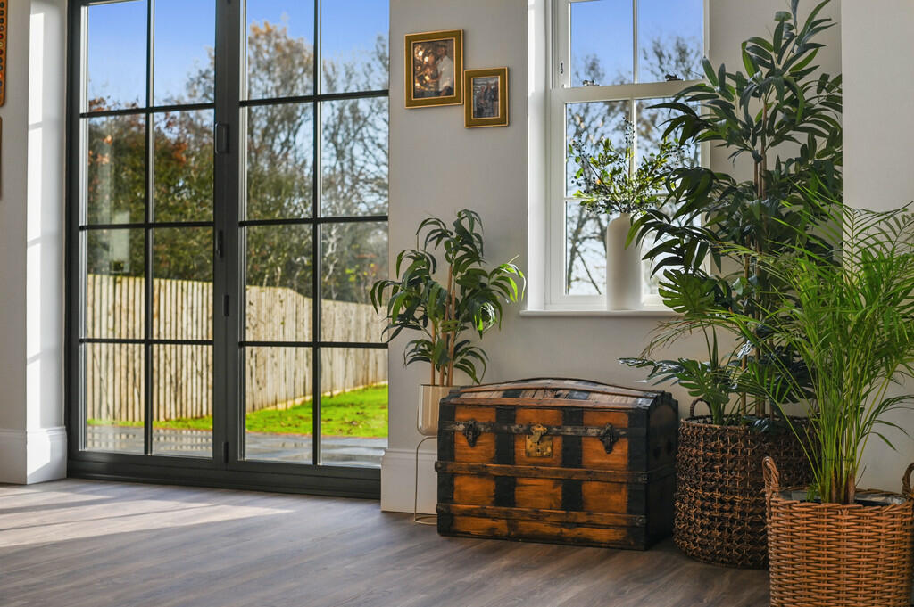 PT-FC(COL)-67AChe...