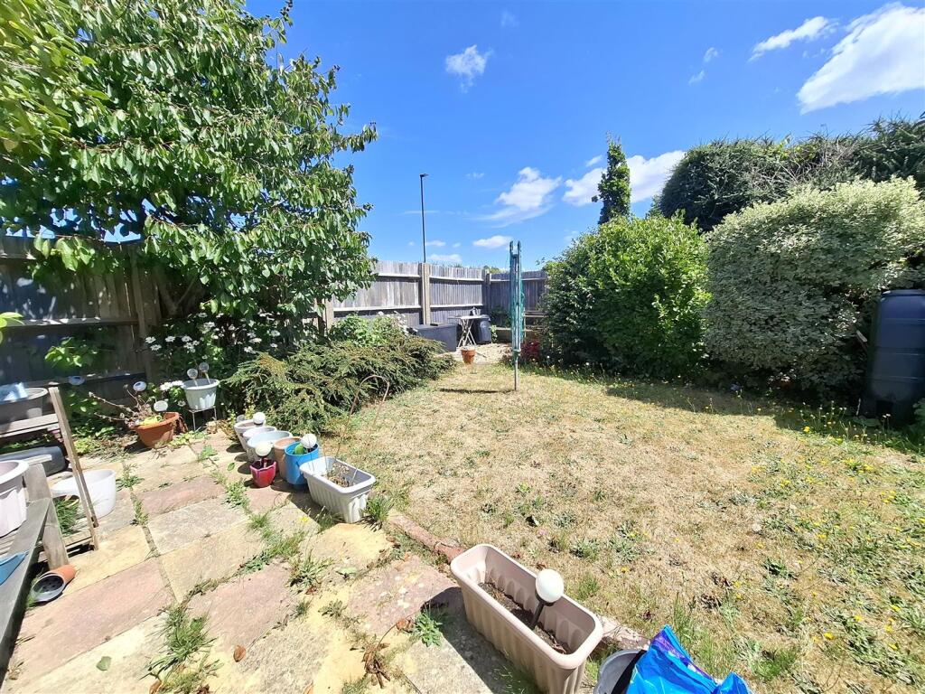 Garden 3.jpg