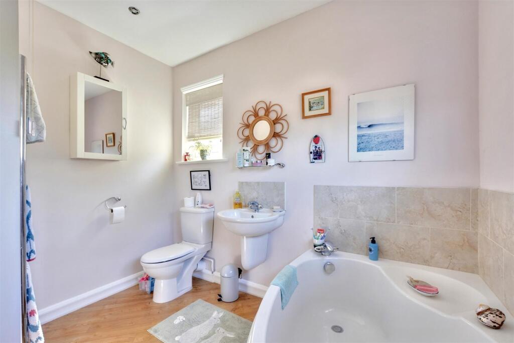 Bathroom.jpeg