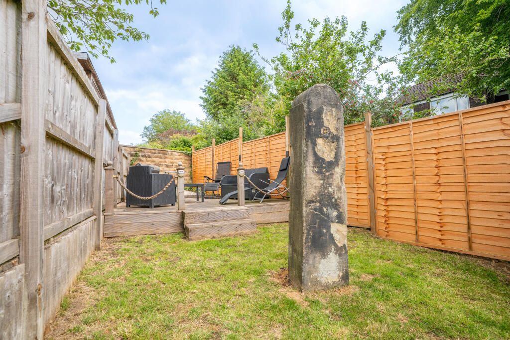 13brackenwoodclose30