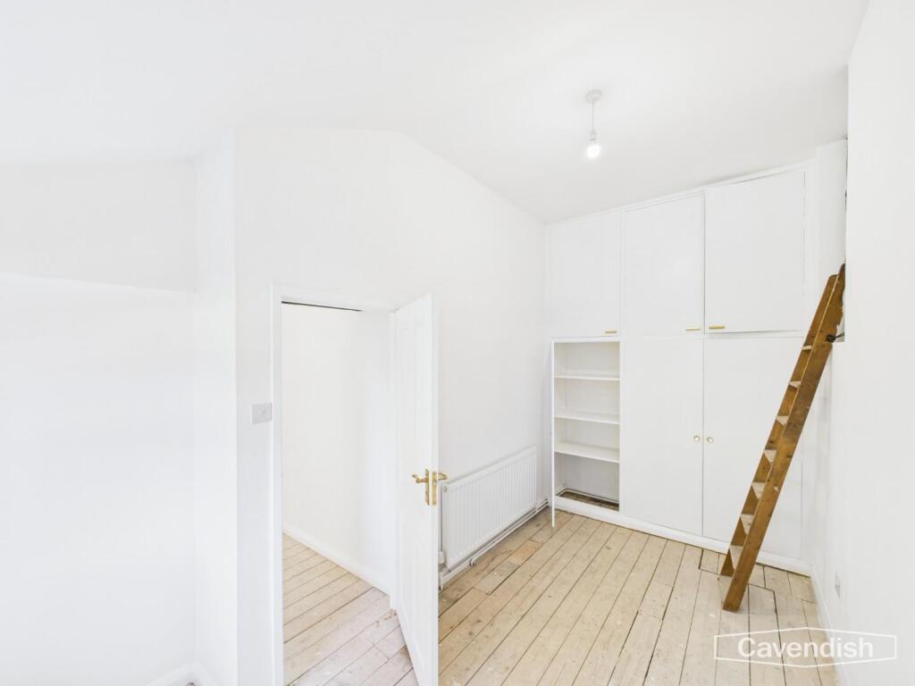 BEDROOM 5