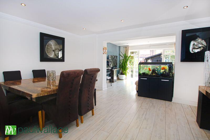 Dining Room to Lounge