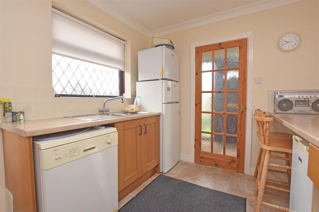 Kitchen view 2.JPG