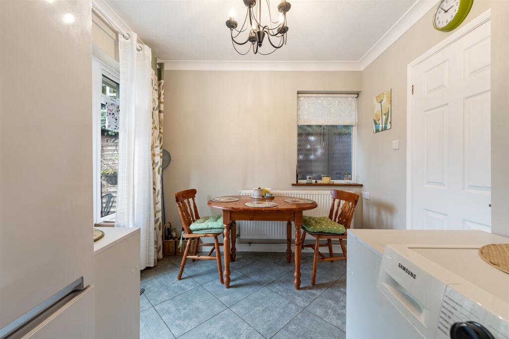 Utility/Breakfast Room