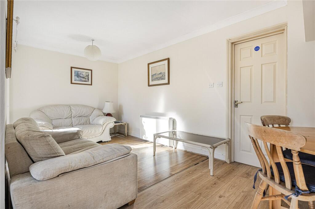 Dining/ Kitchen Area