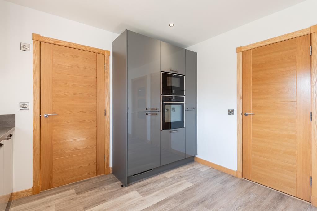 KITCHEN AGAIN