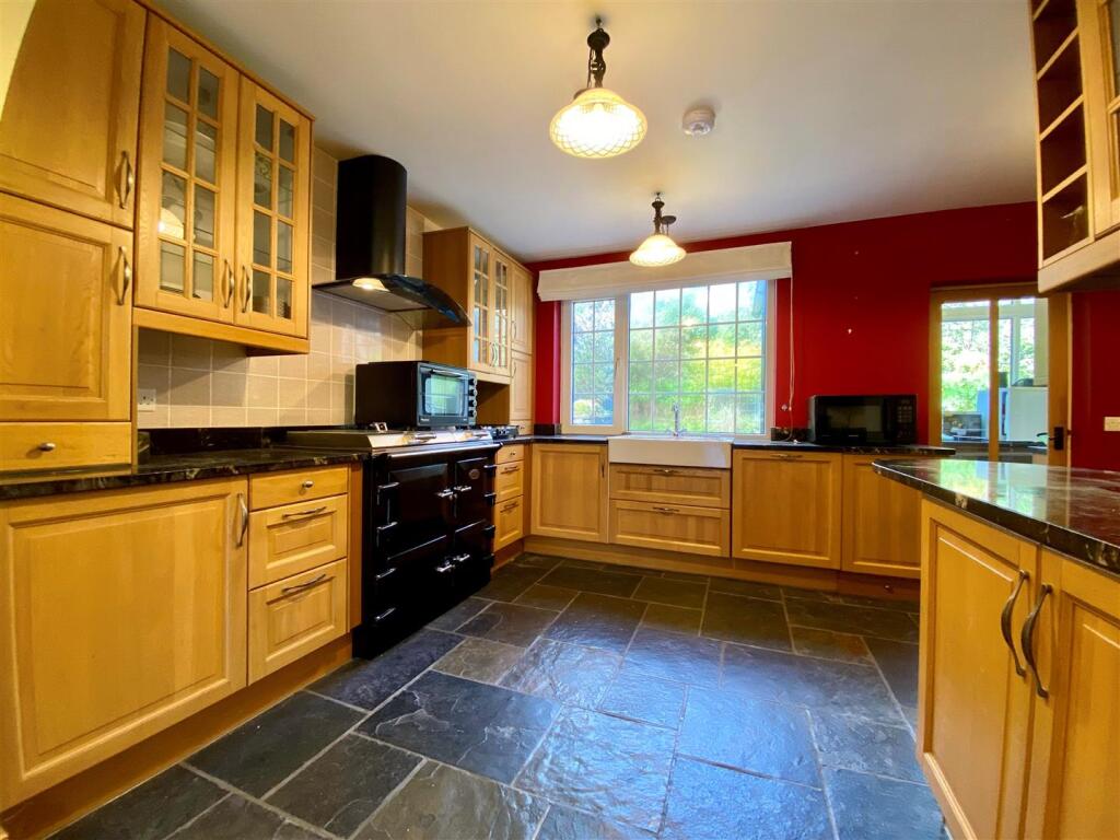 melin kitchen.jpg