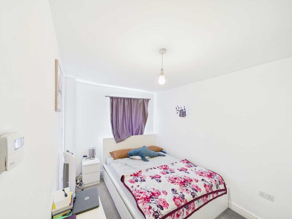 CAM04578G0-PR0026...