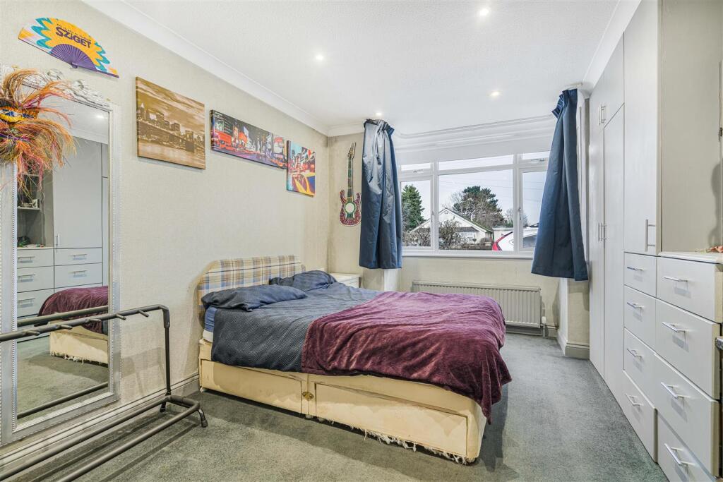 Royston Way, Burnham, SL1