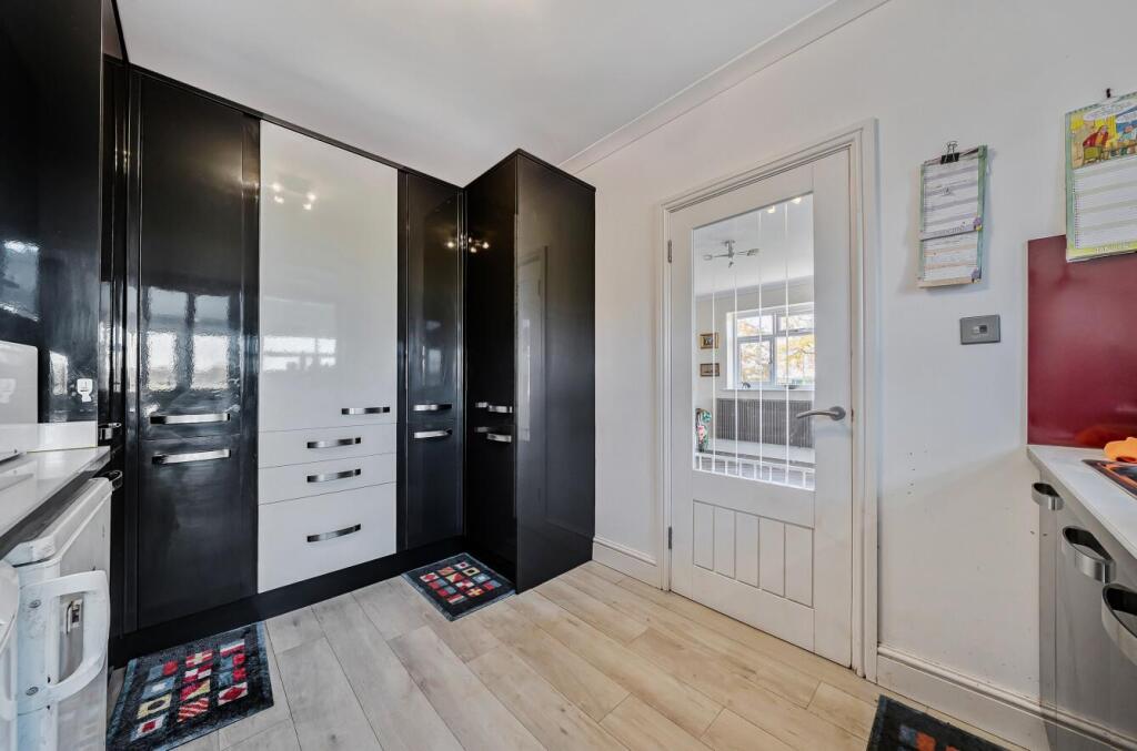 Kitchen Utility (2).jpg