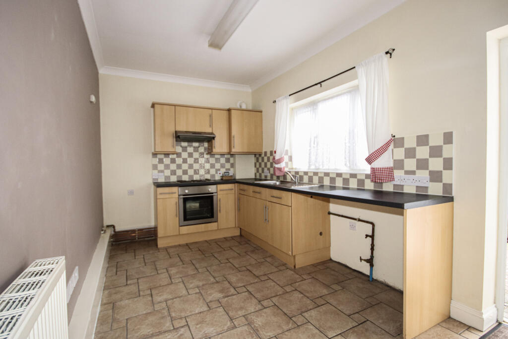 Kitchen/ Dining