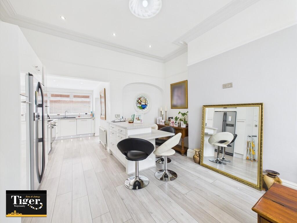 CAM03440G0-PR0335...