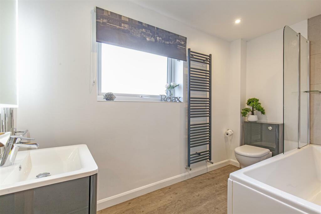 Bathroom-1.jpg