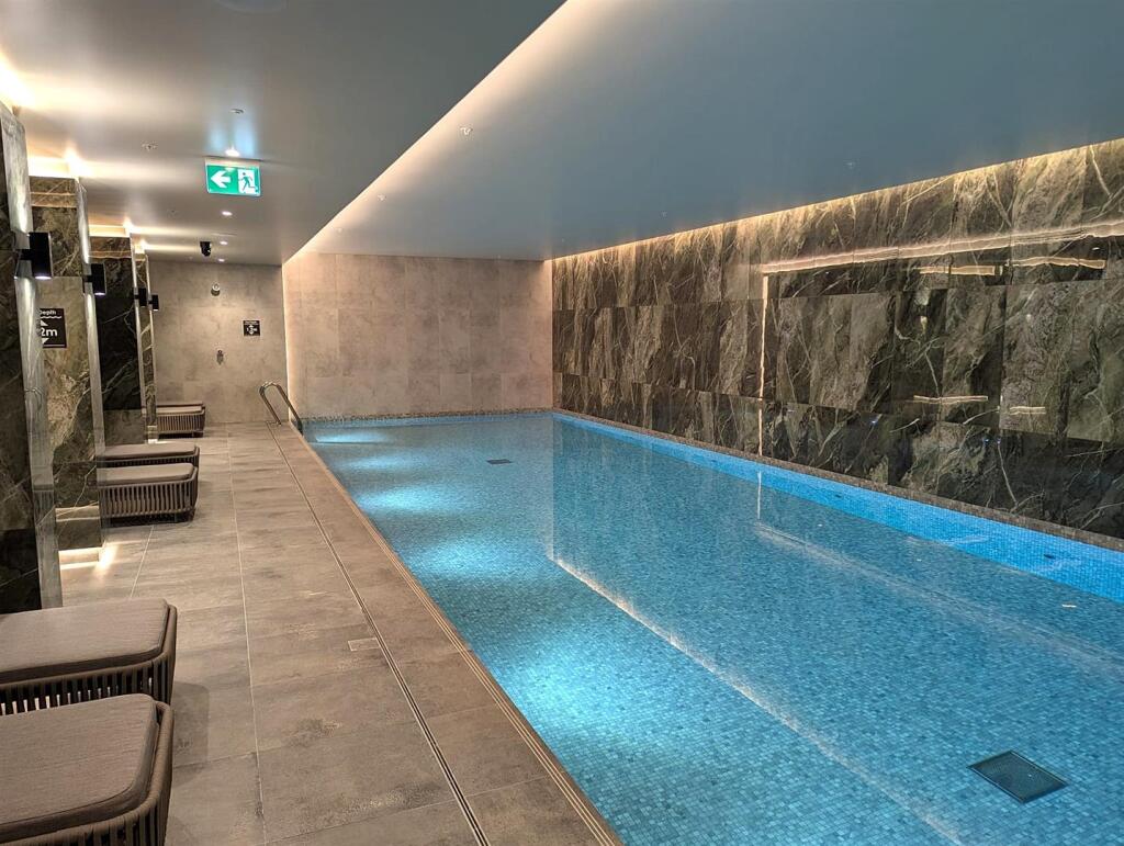 Swimming Pool - The Park Club