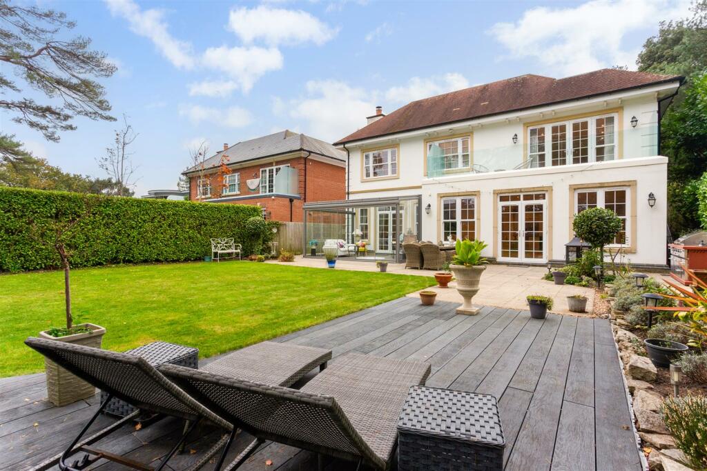 81830_4A-Bingham-Avenue-Poole (28).jpg