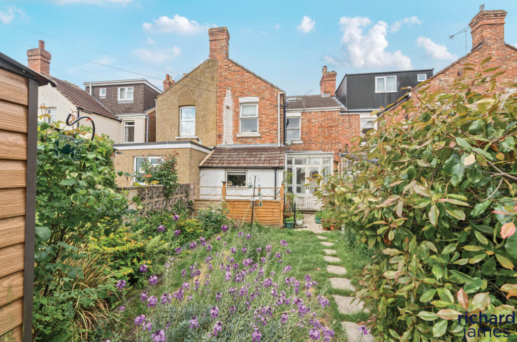 e77e1b5e74034e72b07100b16664deb7